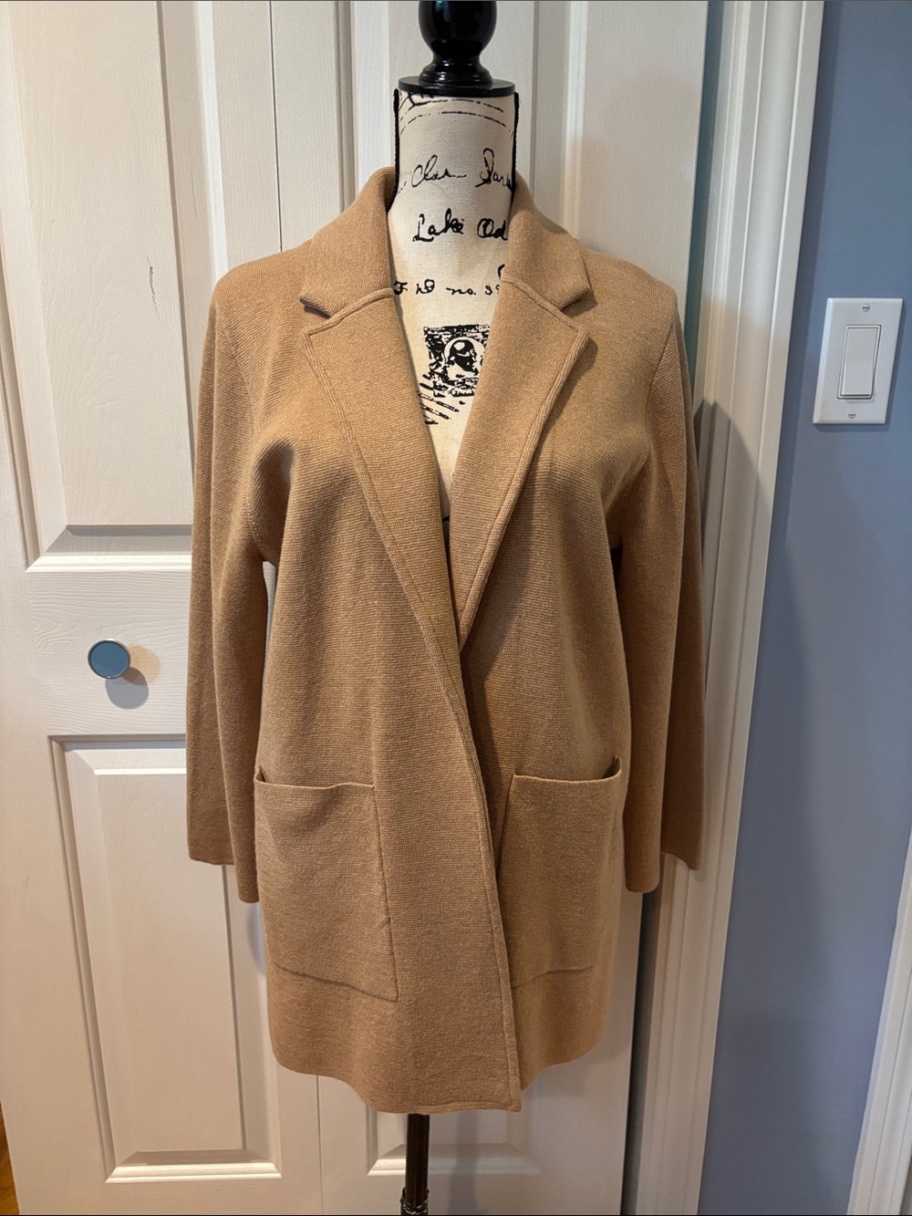 J. Crew 365 Sophie Caramel Knit Sweater Jacket Sz Medium - Picture 5 of 8